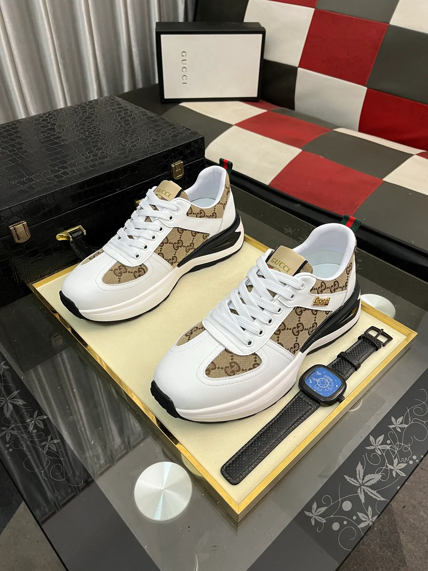 Men's Men's Shoes💰458⌚️⌚️[GUCCI] Gucci men's casual shoes are absolutely popular🔥The ultimate matching item for trendy men! The charm of super texture is irresistible, the main recommendation, the flower leather color is bright! The upper is made of high-quality brand printed fabric with cowhide, breathable leather lining and wear-resistant rubber sole, noble and elegant! Extremely comfortable🎁🎁You can be as handsome as you want💪 38-444️⃣colors available